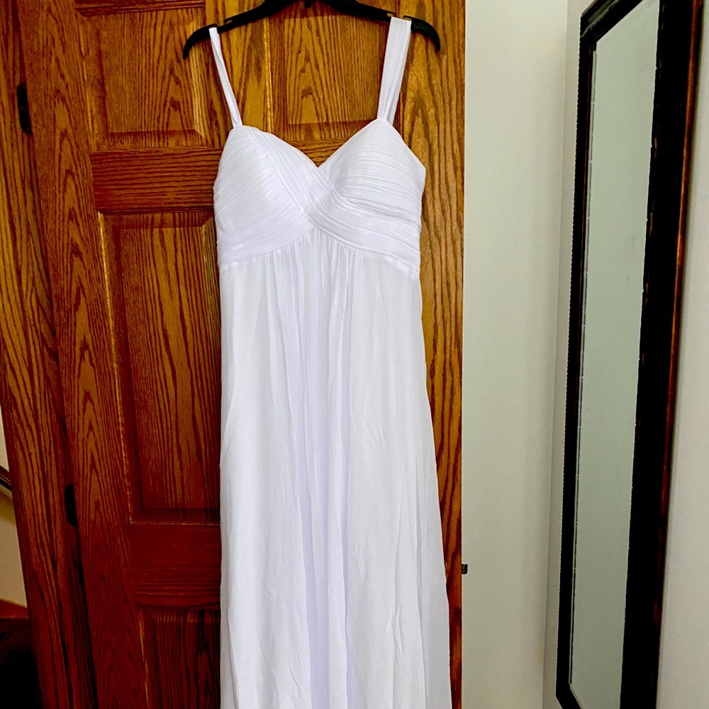 Size 12, fits like a large white gown.